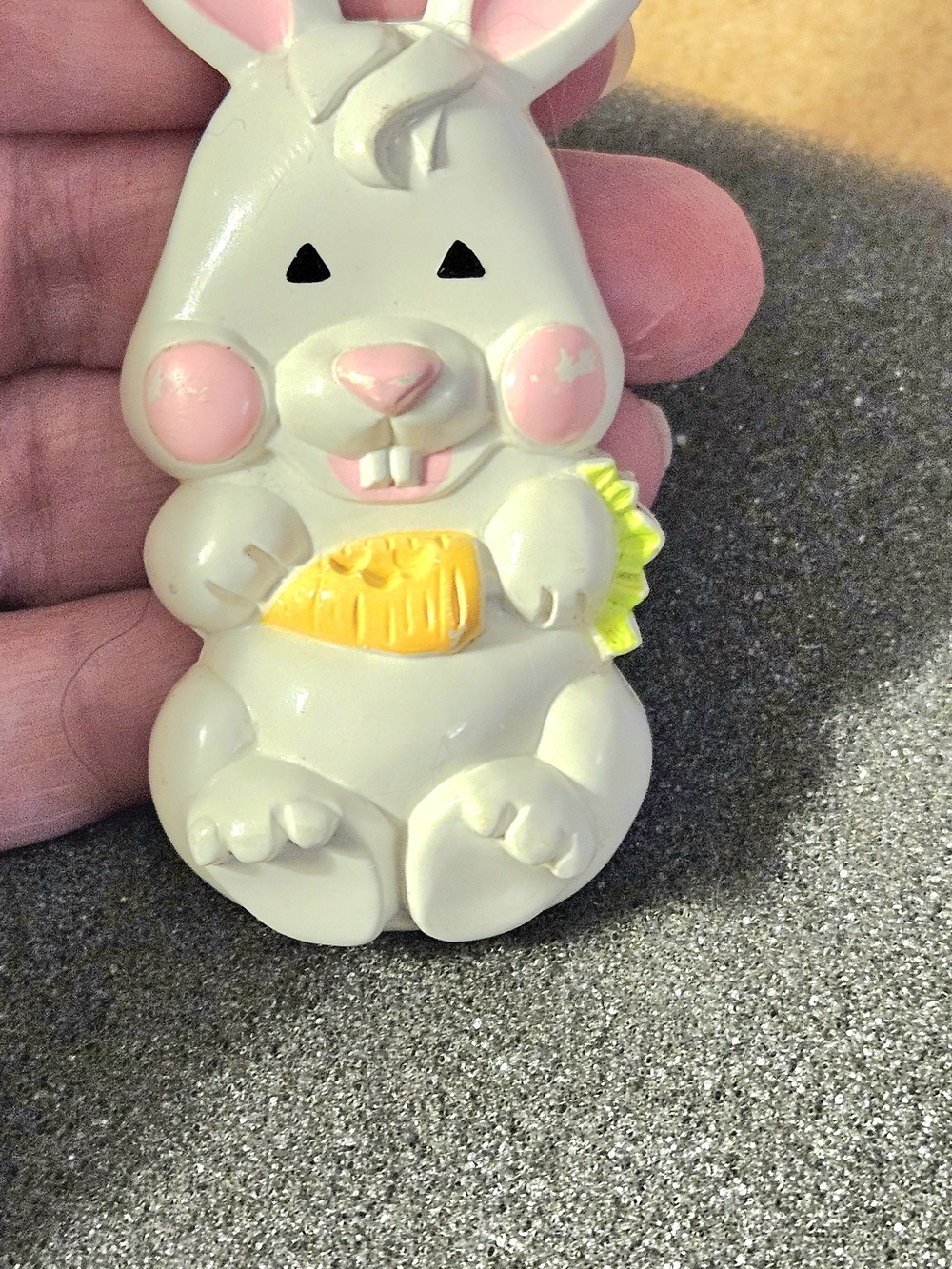 Avon Bunny Rabbit Pin-Fragrance Glace-Vintage 1973 - Picture 2 of 6